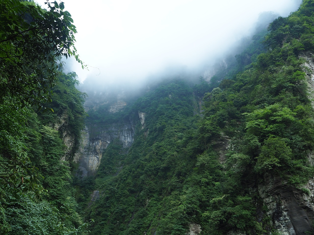 探秘仙境齐云山，道教名山的隐世之旅